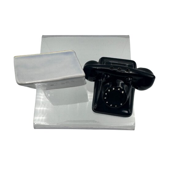 Vintage Ceramic Telephone & Directory Salt And Pepper Shakers - Picture 2 of 4